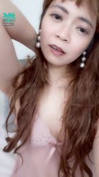 cuteiris : 喜歡我這身睡衣嗎?👄
