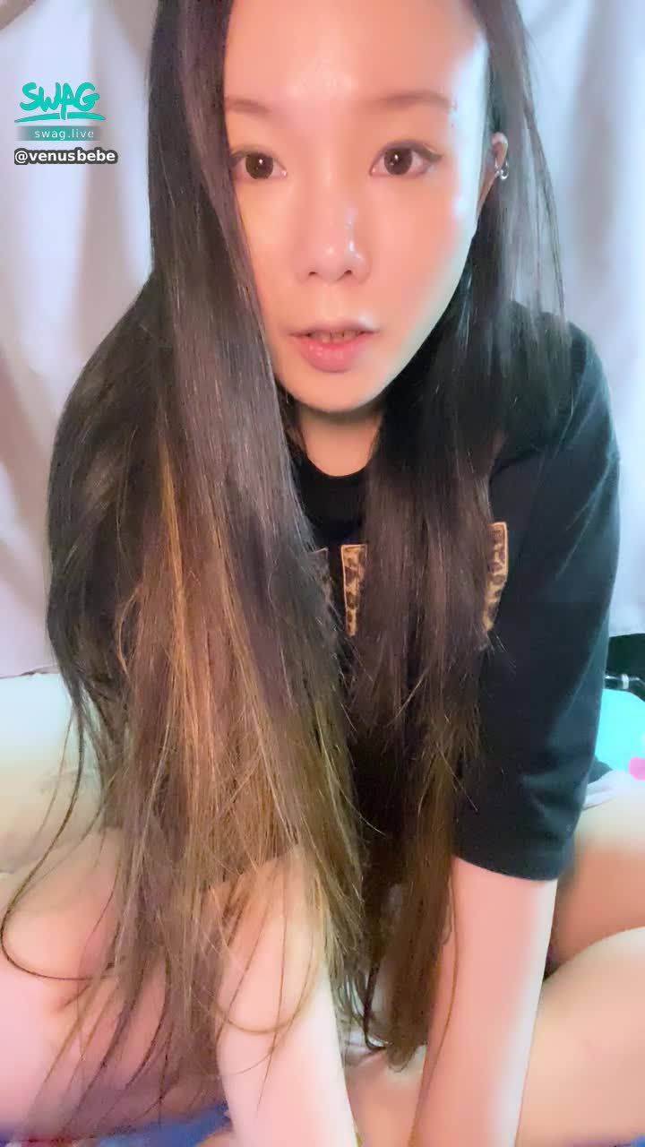  : It's going live now~ 😘❤️
▶️ Public live broadcast period (~60 minutes) 🎤🎸
Spend 20,000 diamonds to get:
🔥 Welfare package = 10 sexy nude photos + 2 private photos 😛

⚠️ Accumulate 100,000 diamonds 🔓 Unlock private room ‼ ️💢 Large-scale performance! Live shooting process 😛
Private room spend 15,000 💎 All of the above can be 🉐️ arrive:
🔥 Clothes worn in the live broadcast ~ 10 welfare package pictures 😛 + full video

Remind everyone that the sooner you help me reach my goal, the more pleasant surprises will come 🤭