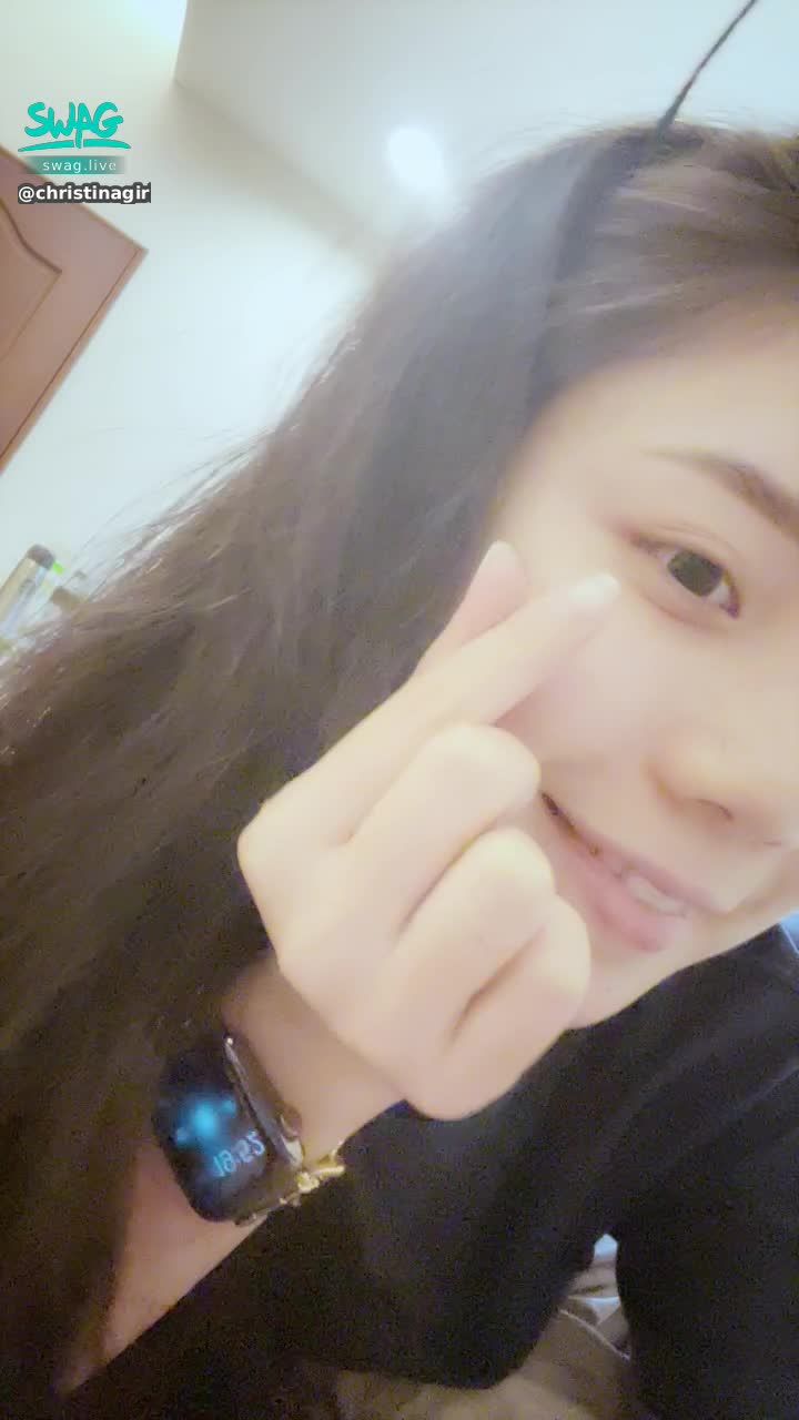 c***********l : 💎好康報報💎CC幫你省荷包の重要通知(⁎⁍̴̛ᴗ⁍̴̛⁎)
💎好康報報💎CC幫你省荷包の重要通知(⁎⁍̴̛ᴗ⁍̴̛⁎)
—
寶寶謝謝各位粉絲的照顧❤️❤️
跟官方合作推出買💎優惠
回饋大家對我的愛〜〜〜



⬇️活動辦法⬇️
私訊我拿通關密語，買鑽享最高10%優惠💎
現在私訊christinagirl，就告訴你神奇的通關密語‼️
只要把通關密語傳給官方小編，
找CC購買鑽石🉑️享最高10%優惠喔🥰🥰


🎡加碼活動🎡
使用通關密語購買成功✅
截圖私訊CC就贈送一部性感小影片🌸


🌟一個通關密語一周限用一次！
🌟限定找客服小編購買才有喔！
🌟時間有限私訊要快！！