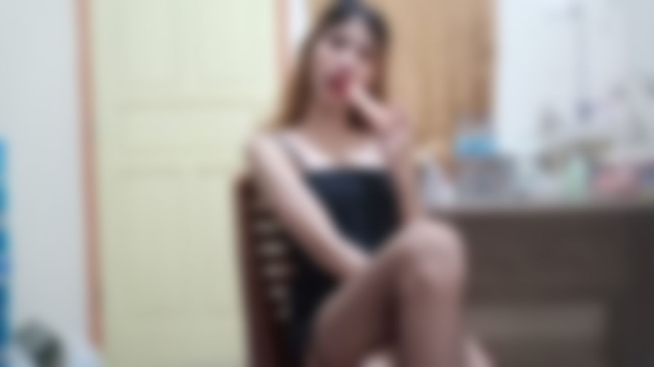 kimmychimmy : do you like black color baby i feel so horny today 😍