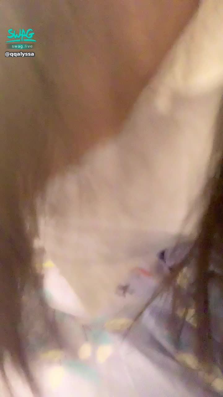 q******a : 昨日份的粉絲❤️❤️❤️
幹看得出來我很舒服嗎💦💦💦
有寶貝喜歡我的淫叫聲嗎？快來告訴我吧❤️