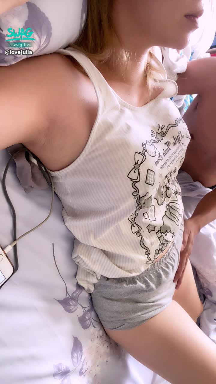 lovejulia : 奶頭也好好吃喔😍😍