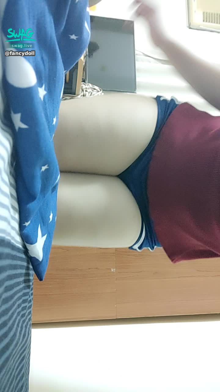 f*******l : 全包覆😳大奶乳交
私訊得免💎淫照一張