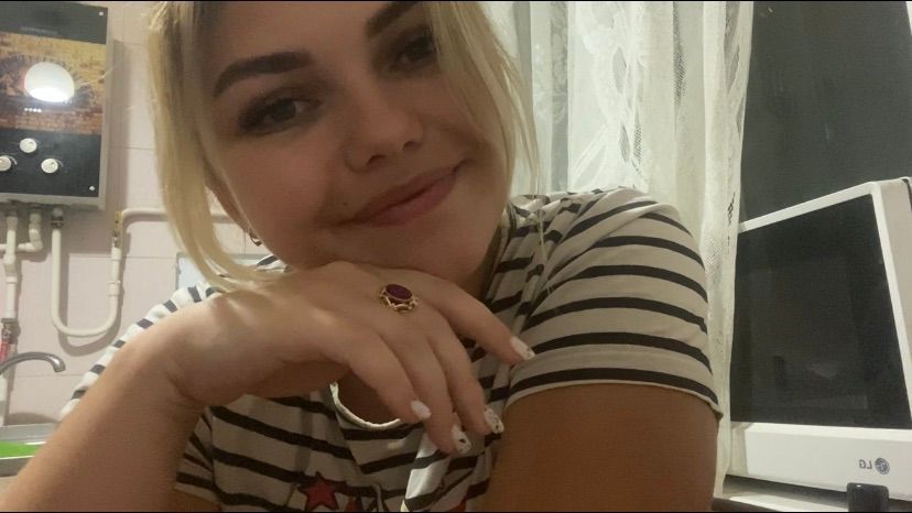 n******a : here you will see a simple recipe for a Ukrainian dish, my dances while cooking and meeting my cats 😻