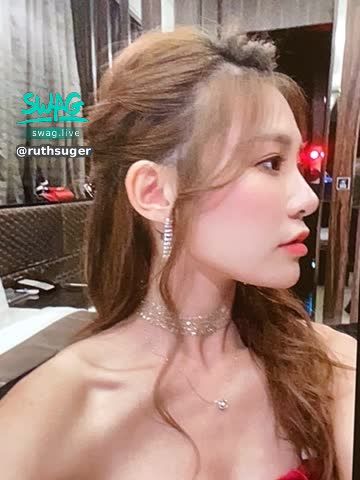 r*******r : 長髮還短髮？
哈哈～最近都出選擇題問你們😜😜

Long hair or short hair?
Choose one,which one would u like?haha💕