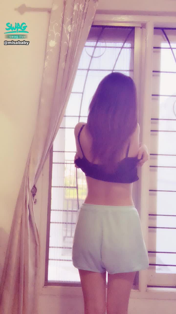misababy : 🔞對著窗外全裸💗偽裝櫥窗女郎👻咪紗趴好了😈我們在這裡壞壞如何⁉️