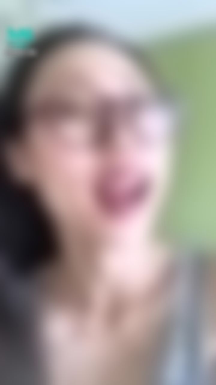 a********i : 