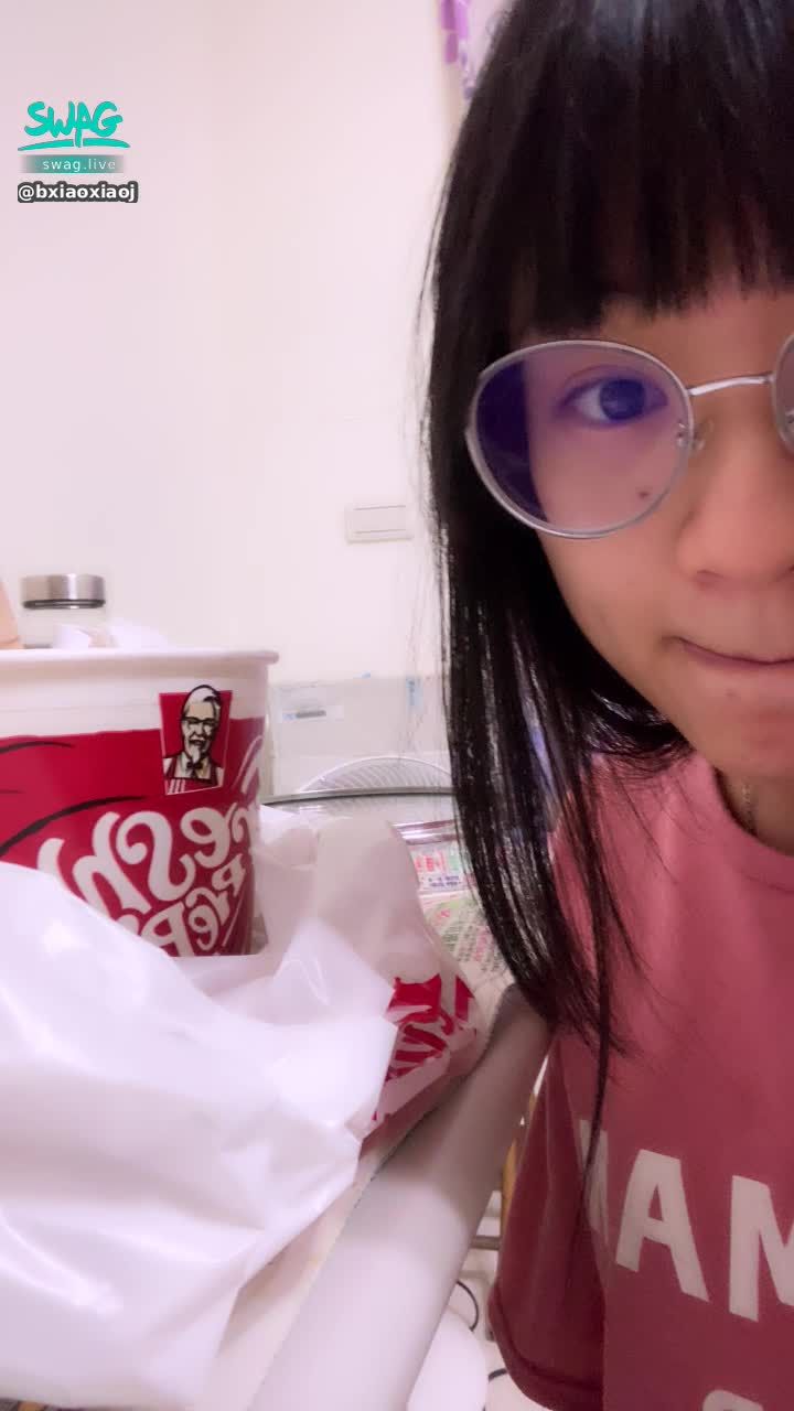b********j : 我是ㄅ是要變胖了😂
