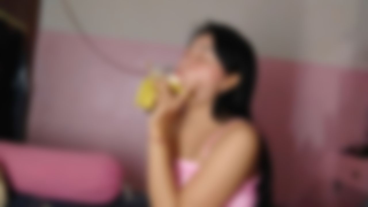 a*******g : suck bananas while masturbat🍌🍌