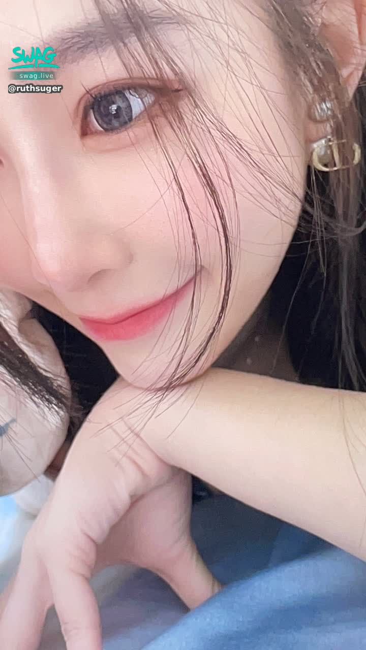  : what are my hands doing 🤣🤣🤣
How are you celebrating Father's Day today? 🥰
Or...how are you spending the seventh lunar month today? 😜