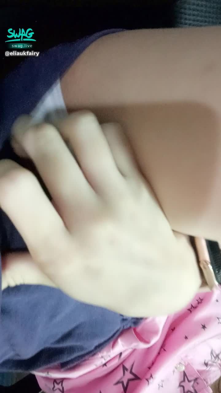 e*********y : 啊哥哥~哥..哥...