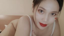 natasyya : masturbating inside the hotel💦💦