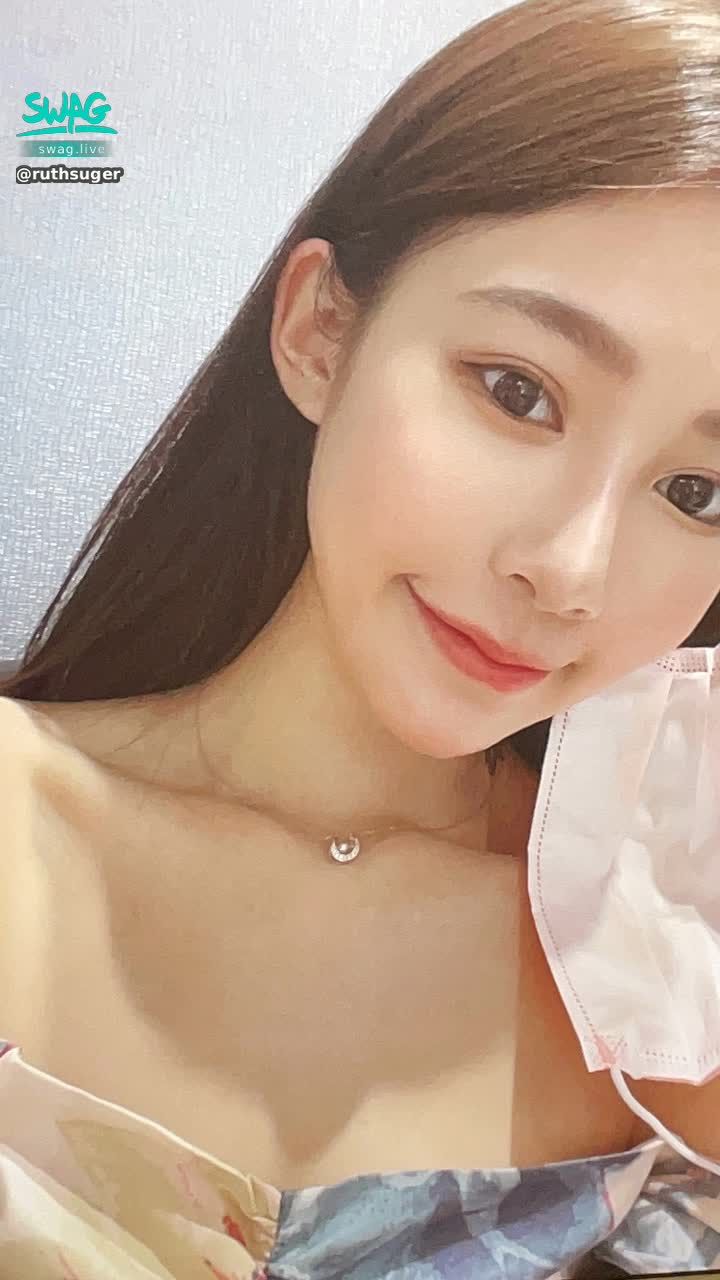  : Happy every day ~ Smile and keep a good mood ☺️❤️

Do you know what is the most romantic thing in this world?