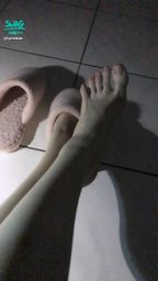 lynnbae : 拿来吧你🦶🏻