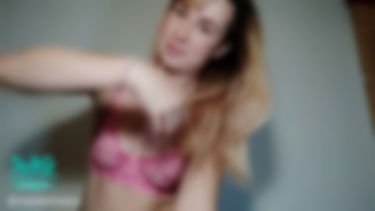 sweetleka : 😜. Show you my ass and pussy wide, finger in pussy and cum😜