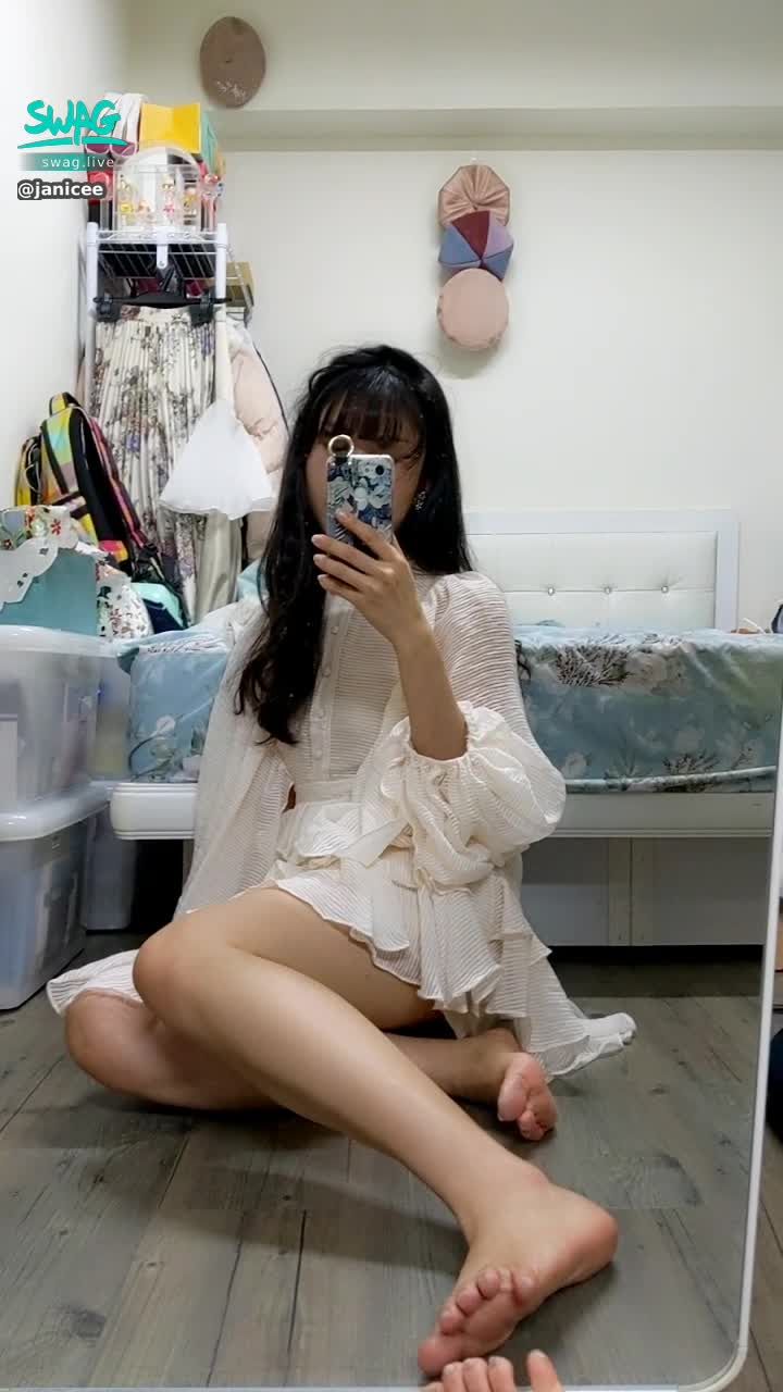janicee : 腳底板♥️