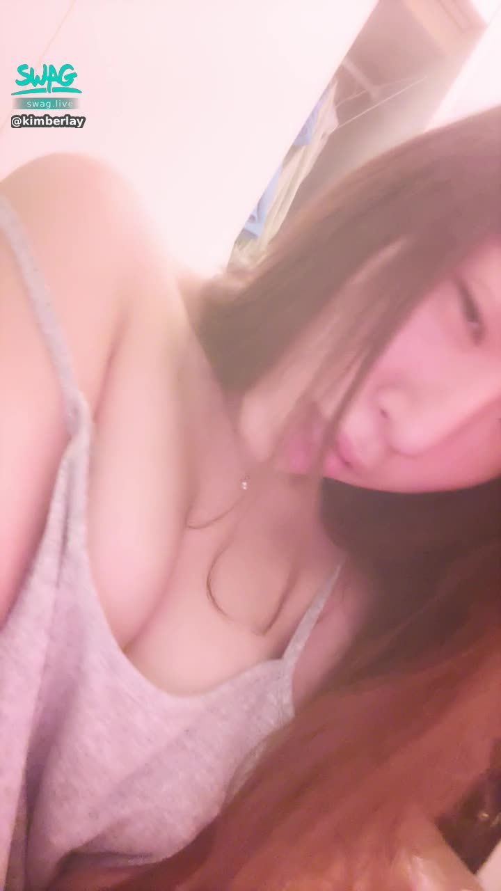 kimberlay : 素顏女友fu是不是更刺激💦💦像坐在你上面受不了的喘