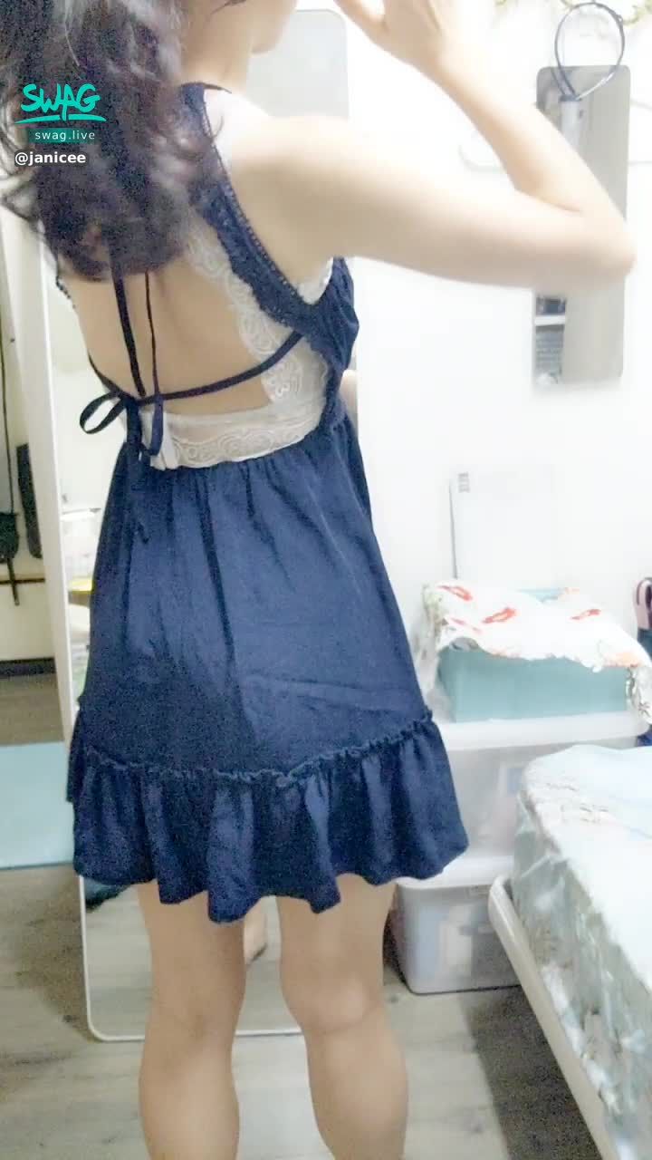 janicee : vacation mode渡假模式的美背洋裝♥️