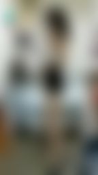 janicee : 白色鏤空編織小可愛配小短褲,露出腰線
搭配高跟鞋,夏日海灘風高馬尾look
summer vibe