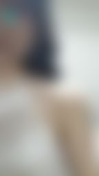 janicee : 鎖骨、微笑線與馬尾
白色鏤空編織美背小可愛配小短褲,露出腰線
搭配高跟鞋,夏日海灘風高馬尾look
summer vibe