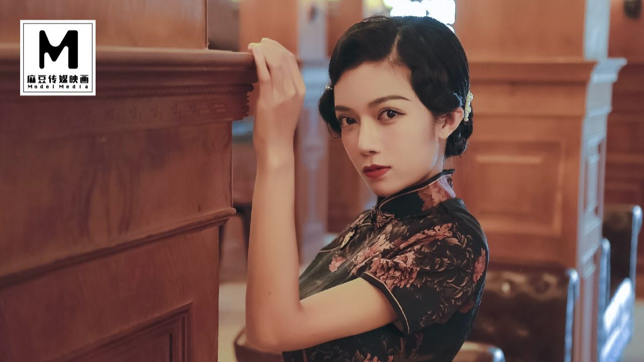 modelmedia : 生死交锋之时，受军阀所救，对上眼神后，一见钟情于乱世交欢！
让我们带着你进入民初军阀时期，见证划破军纪隔阂的浪漫恋情！

#麻豆AV #麻豆傳媒線上看