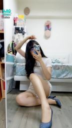 janicee : 透出內衣顏色的貼身白短T,猜猜裡面是穿什麼顏色的bra?
坐著時長腿的角度
夏日清涼裝扮☄️☄️☄️🐾
summer time