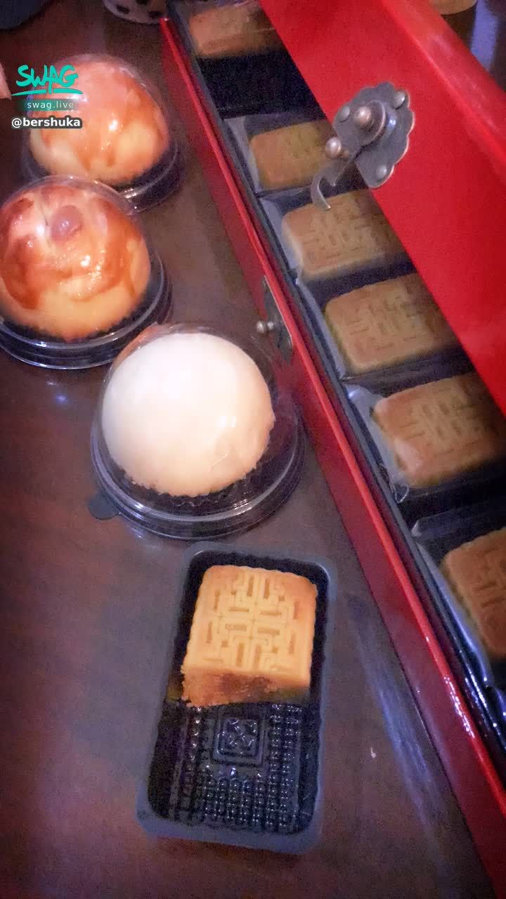  : Mid-Autumn Festival eats sweet 💙💙
