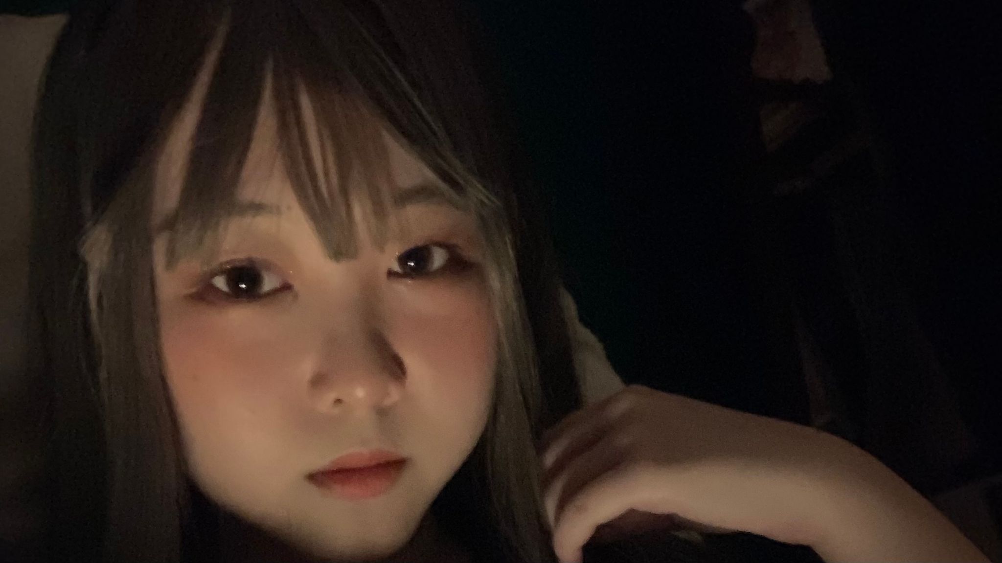 l****o : girl next door craving cock