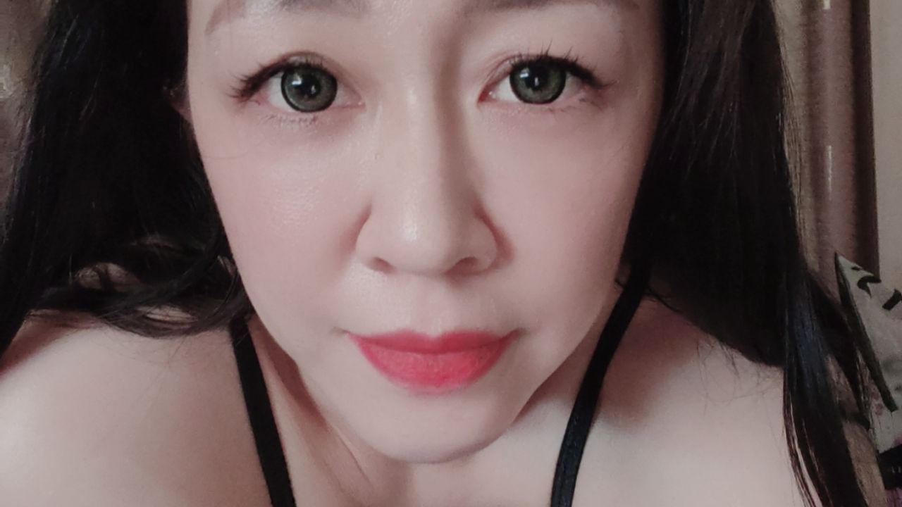 cocoyk : 性感女僕還有浪漫音樂