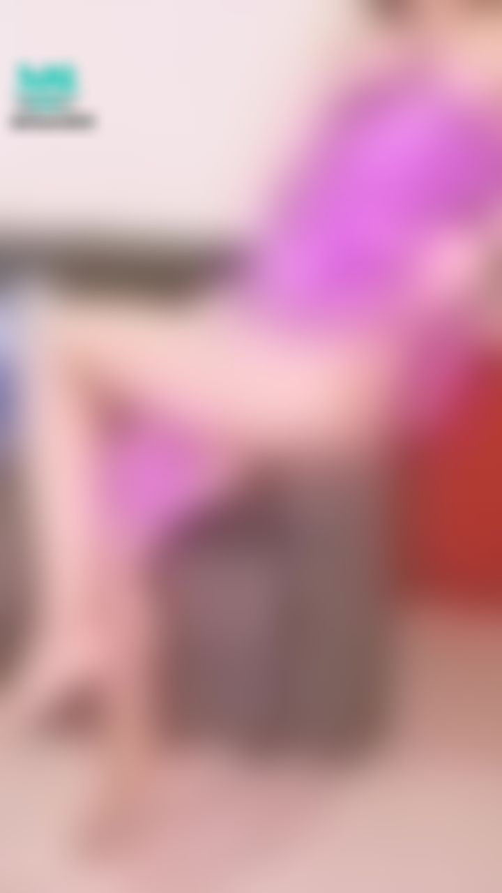 glamourbaby : 🍑裡面沒穿內褲耶⋯⋯🍑腿控一定要看！！