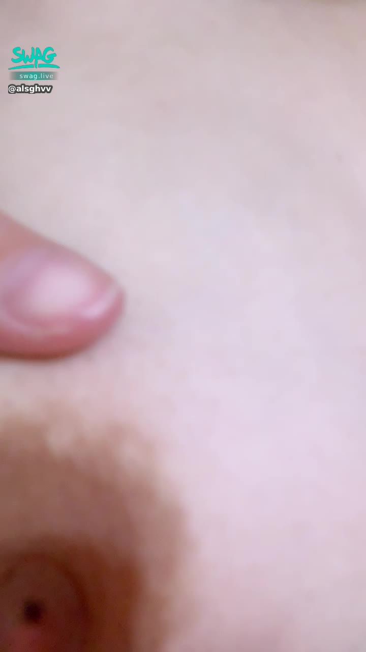 alsghvv : 再一次特寫奶頭的❤️