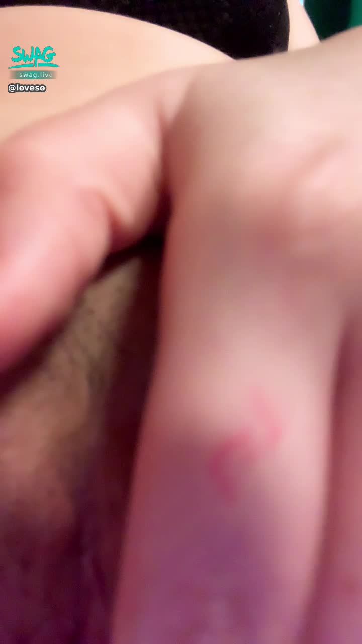 l****o : 小騷穴好想被塞買❤️
