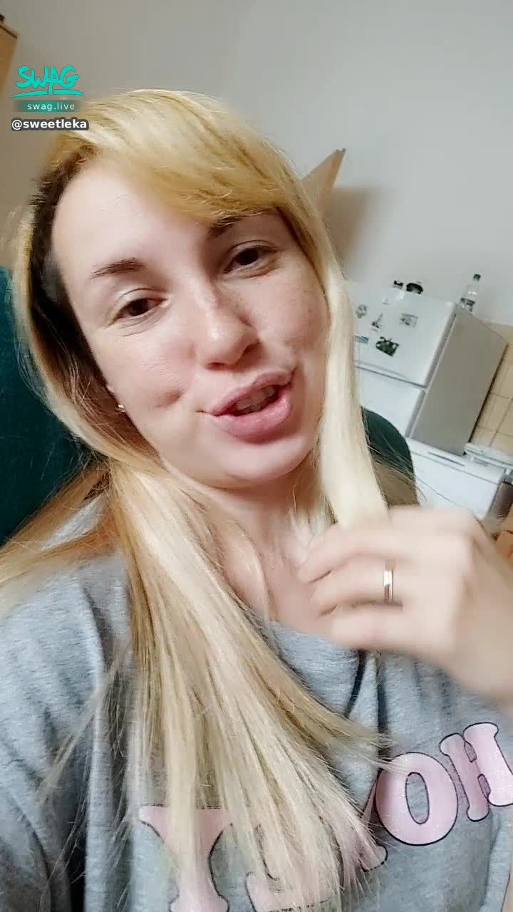 sweetleka : your sweet blonde girl😍😍