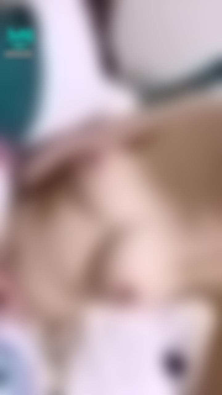  : 有來殘寶貝直播間的哥哥記得領免費影片喔！For those of you who came to my livestream, remember to claim for you and videos!