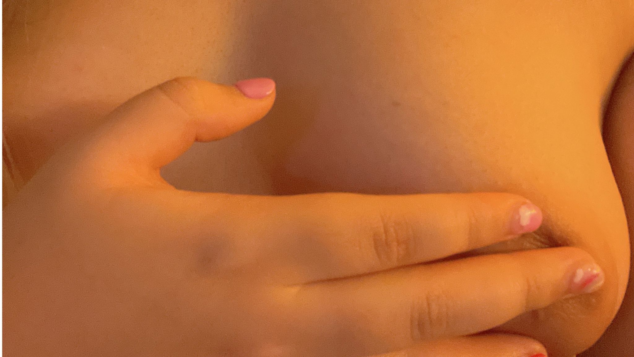 yourjoyce : Suddenly interested to touch breasts 🔥