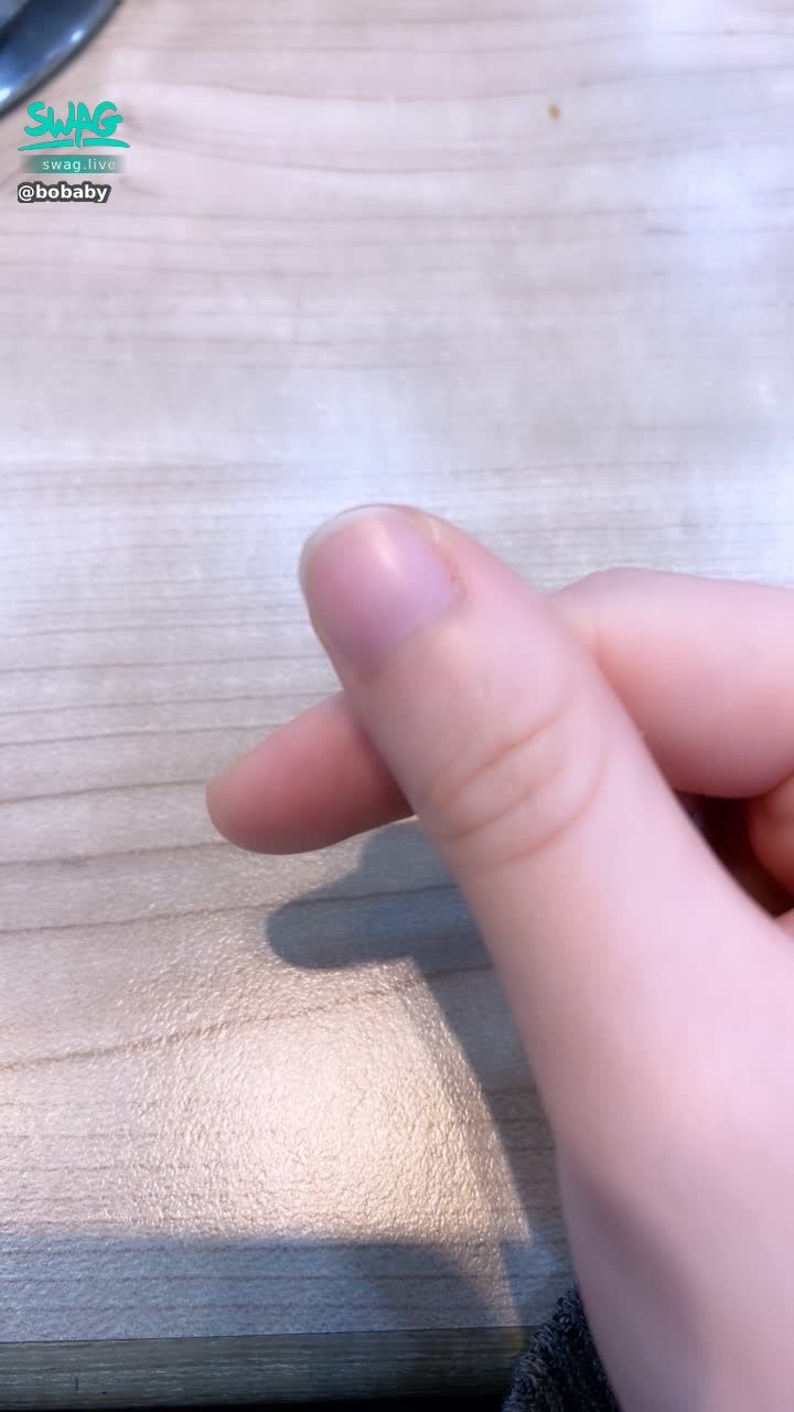 bobaby : 天氣涼涼的 要吃飯飯