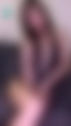 glamourbaby : 桃桃穿這樣哥哥受得了嗎?💛🖤💛🖤
