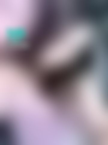 venusbebe : 啦啦啦～ 
【現在只收萬聖節的限定禮物🎁🥺】
…如果還有的話😬

🖤哥哥，是不是把妹妹給忘記了😭
給我發個濕訊吧～

🤍您看我那色瞇瞇的眼睛….
我像在想什麼呢🤭?

🖤想要跟妹妹研究一下性愛課題嗎?t
想看得更深入嗎?私聊解鎖更多喔😘