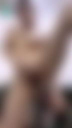 l******i : 用力抽插穴穴的lulu💦最愛用玩具慰慰了❤️好粗好大好舒服喔😘