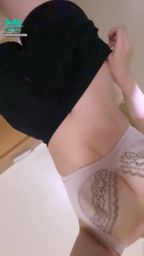 enensocute : 是不是看起來很有潛力練成川字腹肌呢🤩