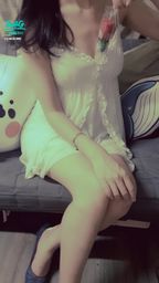 janicee : 胸口的玫瑰💛
帶刺的美麗又性感👠👠👠💫
thorny yet seductive🌹