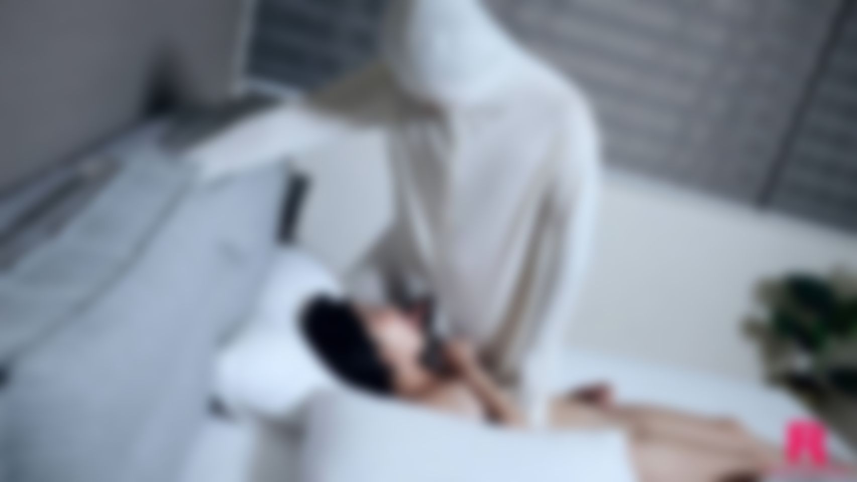 hotbabegirl : 我有一個青梅竹馬叫阿南!平常總愛捉弄我 不是躲在我家嚇我就是愛抓蟑螂丟我……有一天晚上睡覺我發現一直有人在偷摸我 聽到阿南的聲音叫他卻沒有回應也沒有看到人影 只覺得觸感好熟悉!摸著摸著我下面也跟著濕了起來 在半睡半醒的狀態下我就這樣莫名其妙的做愛了 直到被射了整片肚子的精液 我還不知道對方是誰……

#白虎 #火車便當 #口交 #深喉 #角色扮演 #JSBY

❤️精心拍攝❤️高質感AV❤️特殊劇情❤️全程露臉❤️清晰特寫❤️
你一定要收藏起來好好爽一波👍

解鎖2️⃣部長片按👍找我領2️⃣部「未公開內射中出實戰片」
解鎖4️⃣部長片按👍直接領「實戰隱藏版長片套組」