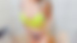 winniez : 肉肉的身材 操起來感覺聲音很美味🤤🤤
加上巨乳的誘惑 😳 讓看了的哥哥們 愛不釋手
目不轉睛 😈