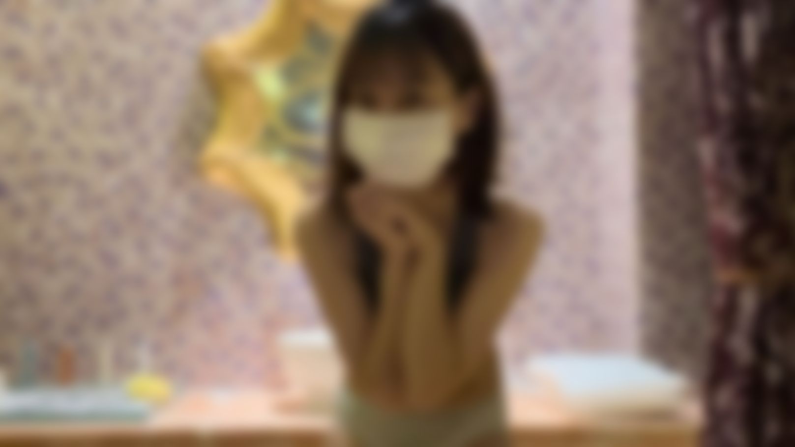 sexyemily : 魔鏡阿魔鏡🪞誰是這世界上最騷的女人😍