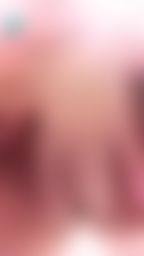 llullu : 又粉又嫩的小穴你想插嗎😈😈😈小穴大特寫❤️