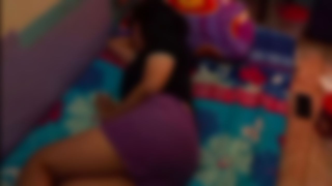 l*********i : My boyfriend fuck me when I'm sleeping