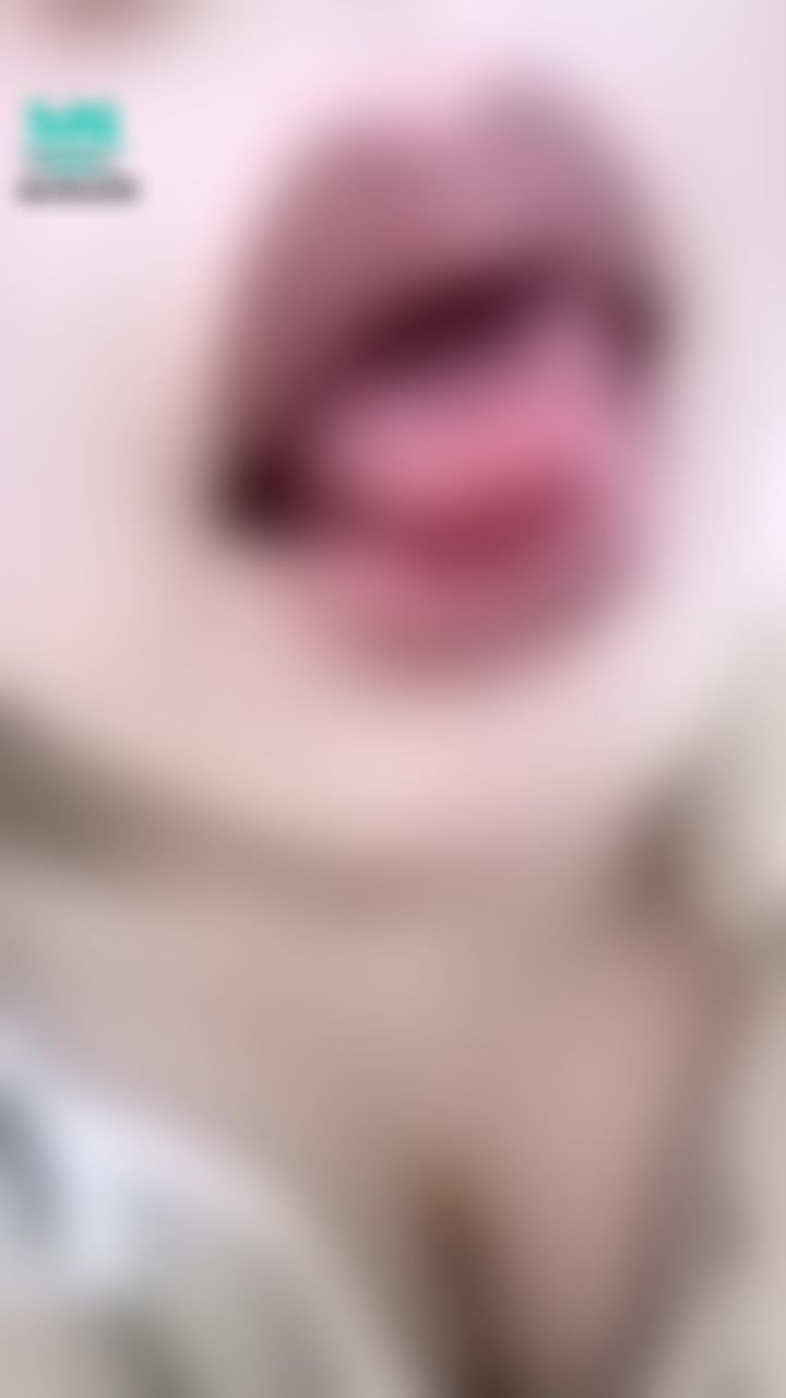  : 用舌頭誘惑一下寶寶們，待會回家發你們喜歡的❤️😈💦
