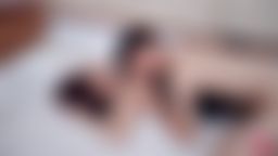 x********l : SWAG 火辣F奶女優 Xiaomigirl 小米最新力作,老公生日到了,買了新的情趣內衣,本來想給老公一個驚喜,沒想到被老公發現了還反被動便主動。小米跟老公挑戰任何體位,被老公勇猛的背後式瘋狂地征服了