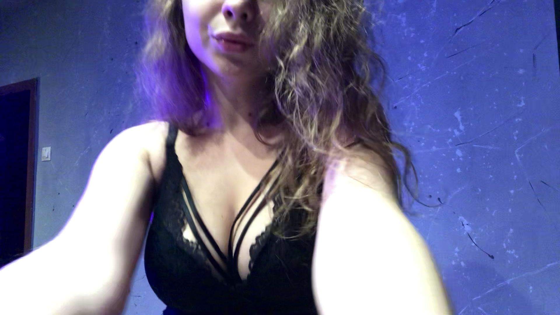 l*****c : 🔥striptease🔥