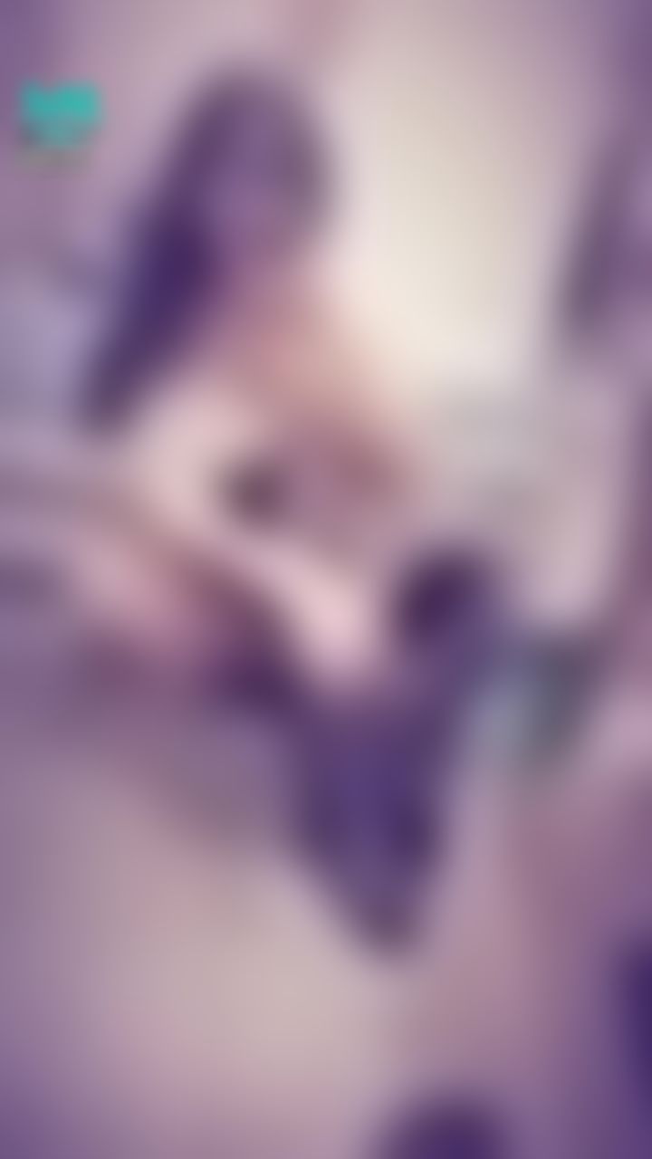  : 黑絲的破損處👀
露肩、絕對領域與黑蕾絲👠
silk thigh domain💓